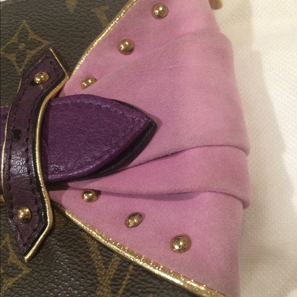 Louis Vuitton Les Extraordinaires Pochette - Picture 3 of 12